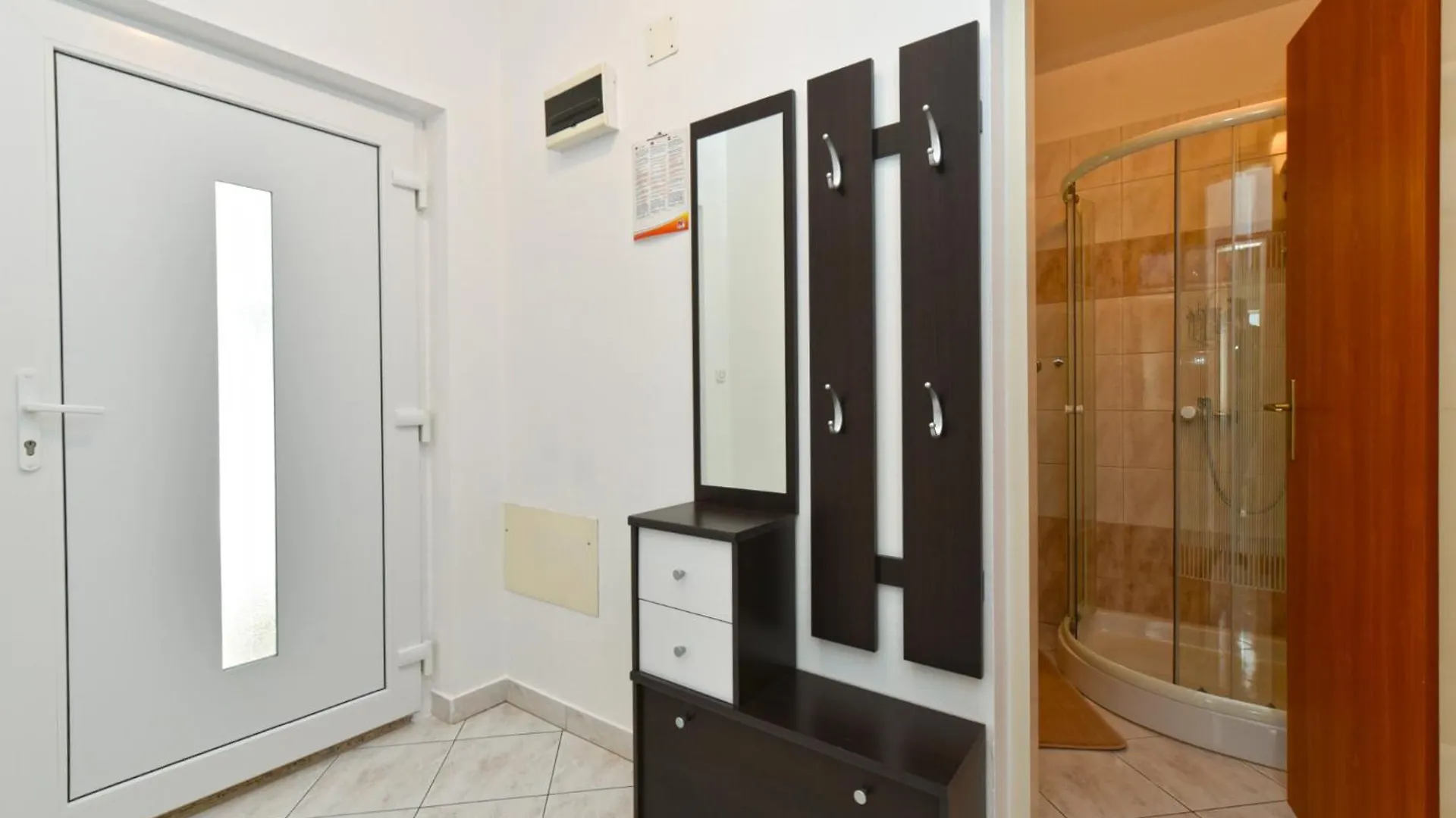 Apartments Nevina 1230 Pula Croatia