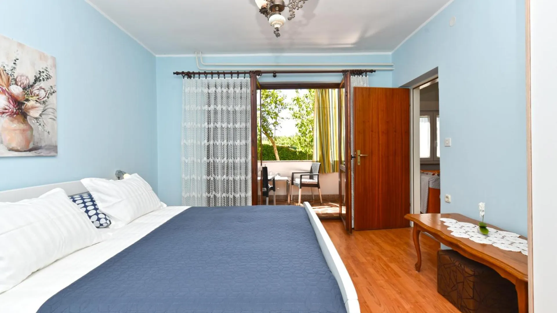 Apartments Nevina 1230 Pula