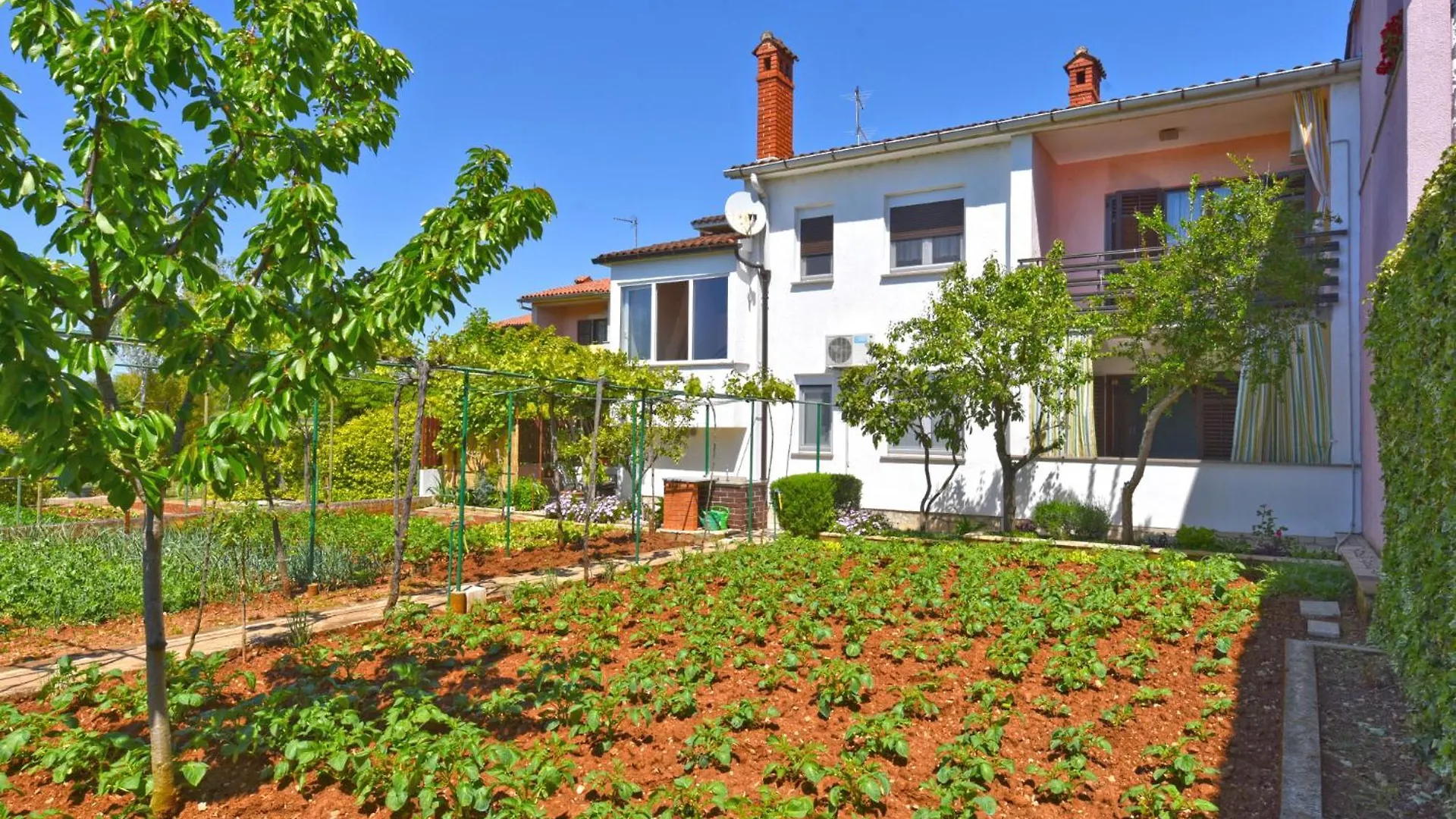 Apartments Nevina 1230 Pula Croatia